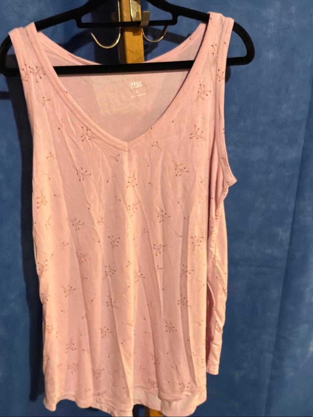a.n.a Pale Pink V-Neck Embroidered Tank Top